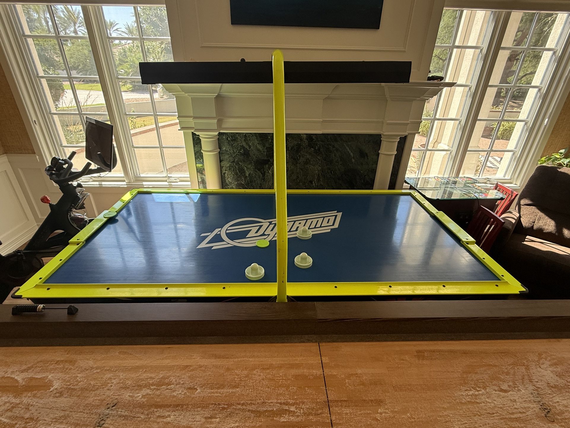 DYNAMO Hot Flash II Air Hockey Table 