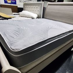 White Oak Queen SLEIGH BED