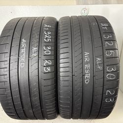 2 Tires 325 30 23 Pirelli P Zero Pz4 High Tread No Repairs 
