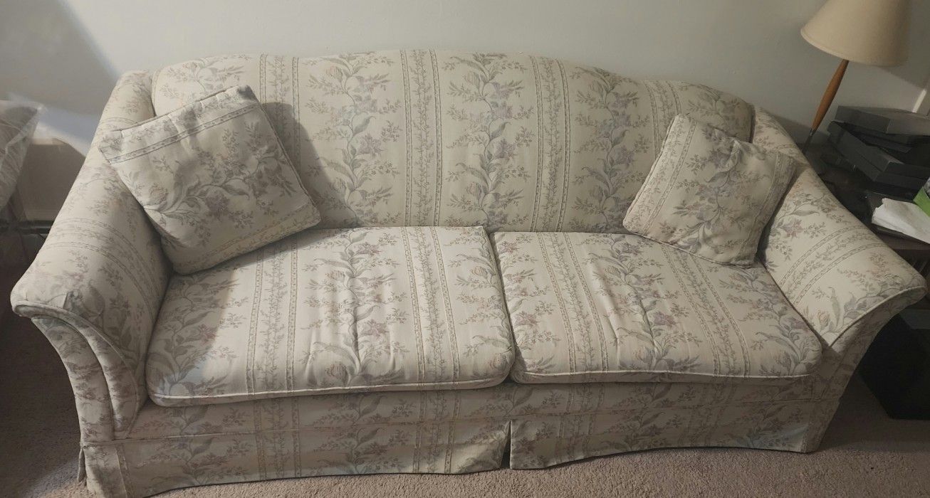 Couch With Sofa Bed