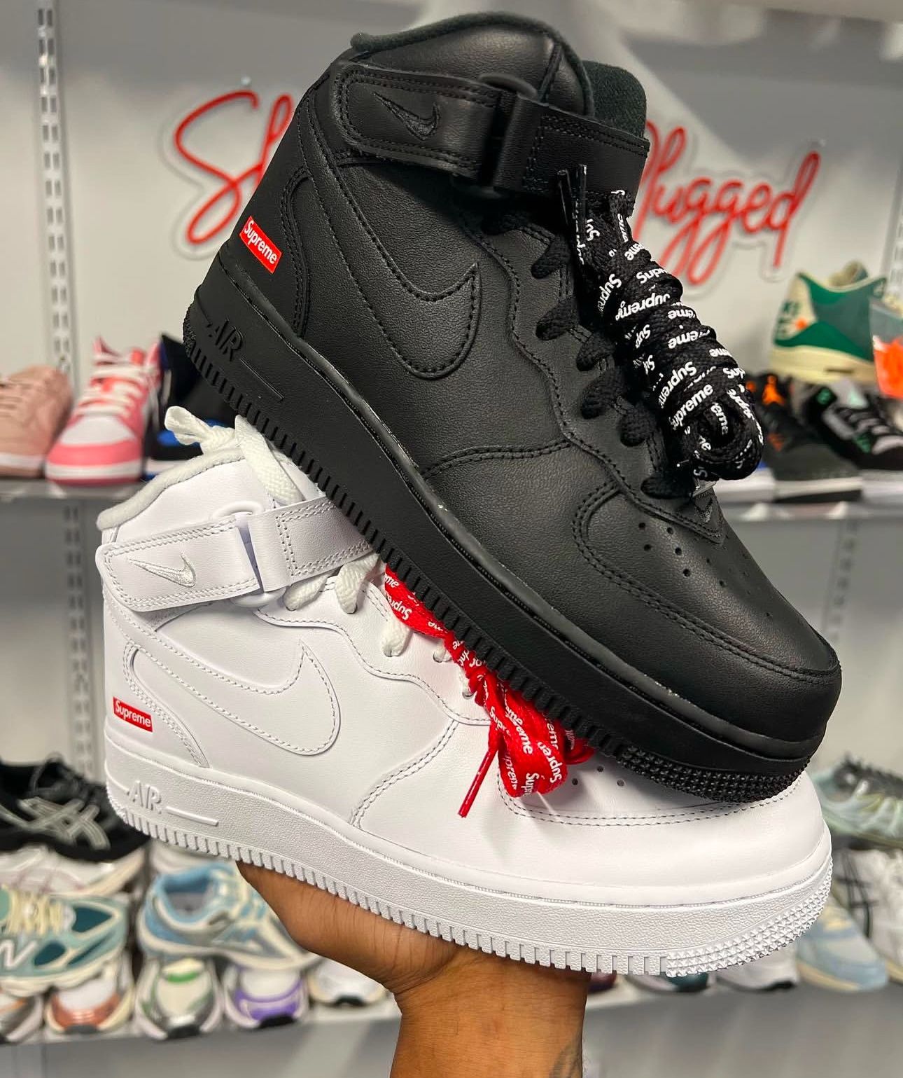 Supreme Mid Af1s