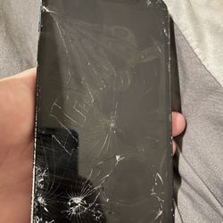 iPhone 12 Broken For Parts