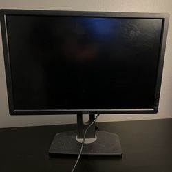 Dell Ultra-Sharp LED Monitor 24" Widescreen 1900x1200