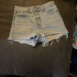  Levies Jean Shorts Size 26 Women’s