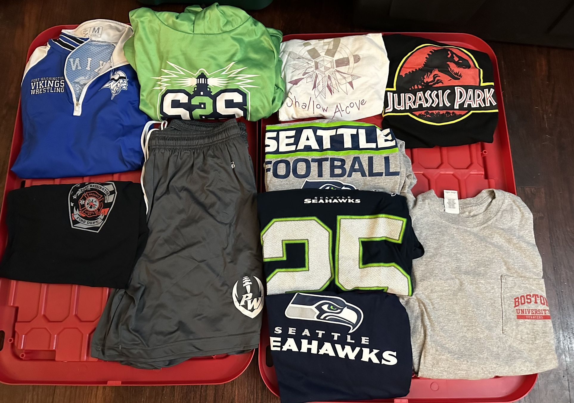 Boys /young Men Clothes Lot -tops , Sweatjackets And Shorts Size Med