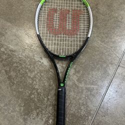 Tennis Racket 