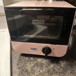 🚨MOVING SALE! Pink Toaster