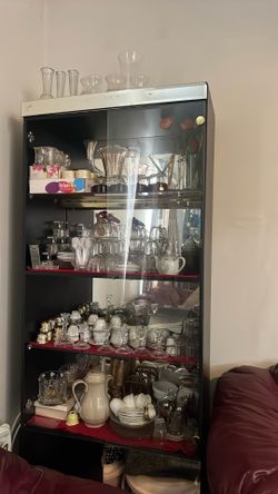 Cups Plates