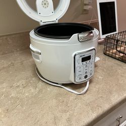 20-Cup(cooked) / 4Qt. Rice Cooker/Multicooker