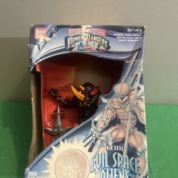 1994 Mighty Morphin Power Rangers Deluxe Evil Space Aliens - Rhino Blaster
