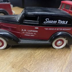 Die Cast Bank With Key 