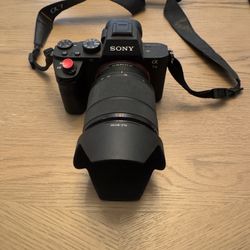 Sony A7ii Mirrorless Camera With 28-70 3.5 Lens 