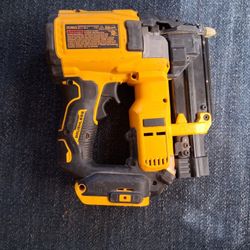 Dewalt Atomic 23ga Pin Nailer 