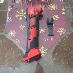 Milwaukee Multi Tool M18