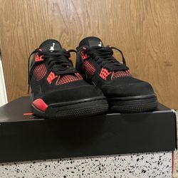 Jordan 4 ‘Red Thunder’ Size 11 Used Price:$340