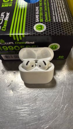 AirPod 4