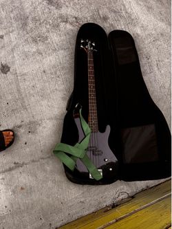 Washburn Bass guitar