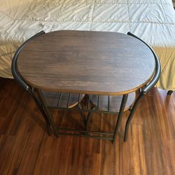 Small Table With Chairs 