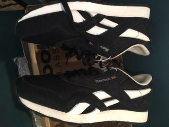 Reebok Classic size 9