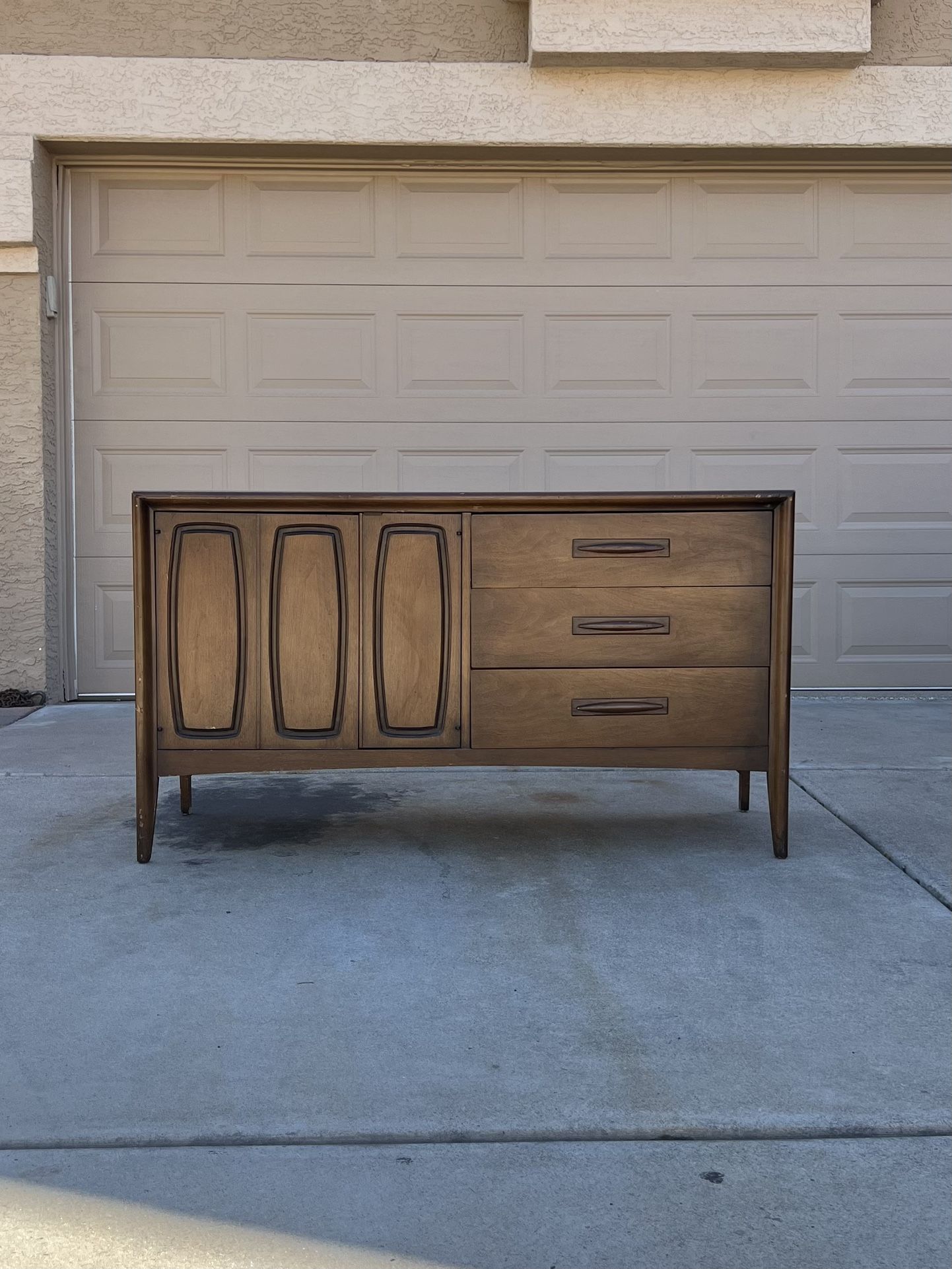 Mid-Century modern Dresser