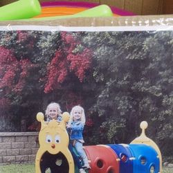 Brand New Kids Caterpillar Tunnel 