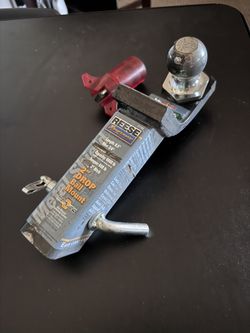 REESE 2in Drop Interlocking Ball Mount $20