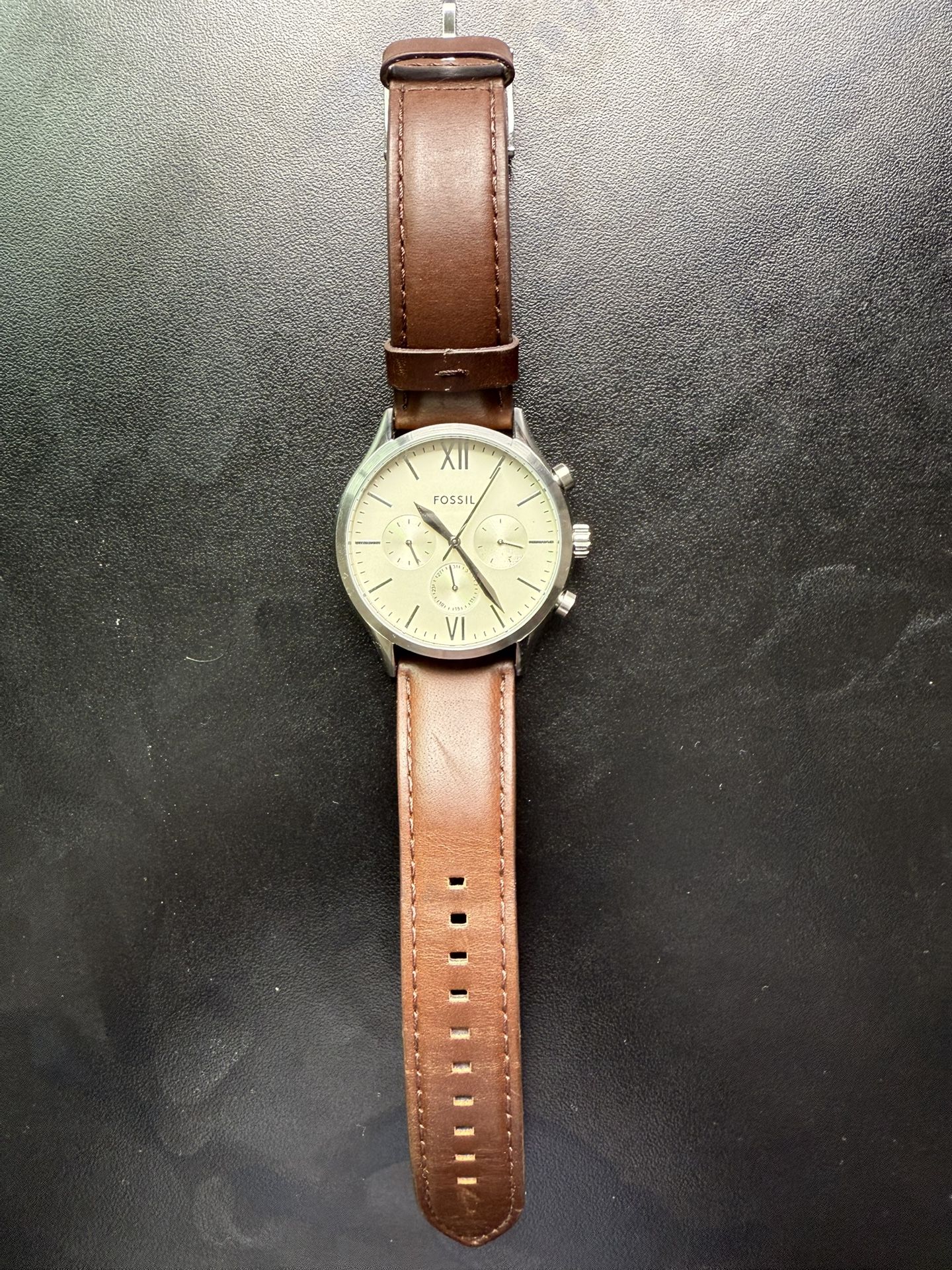 Fossil Leather Silver Gray Watch