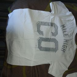 Brand New Never Worn Colorado Rockies Nike Shirt. 