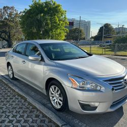 2014 Nissan Altima 