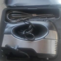 Hamilton Beach 6 Speed Mixer $10