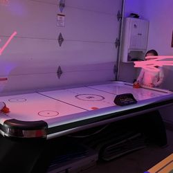Air Hockey