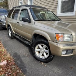 2004 Nissan Pathfinder