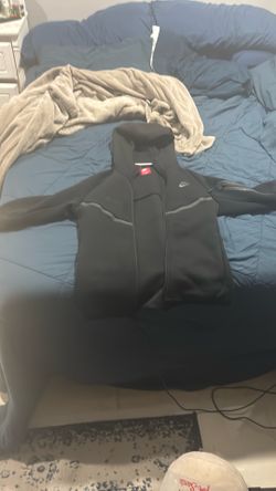 Brand new Nike tech
