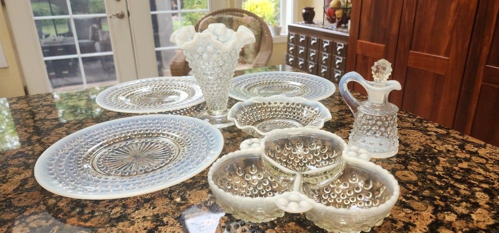 VINTAGE FENTON OPALESCENT HOBNAIL LOT
