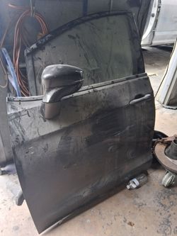 Chrysler Pacifica driver door