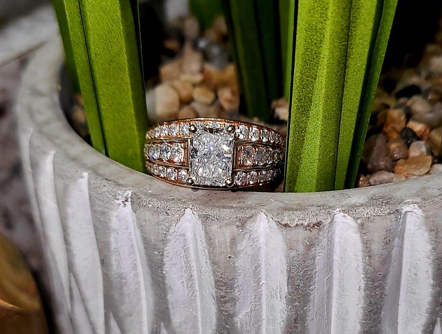 Stunning Wedding Ring