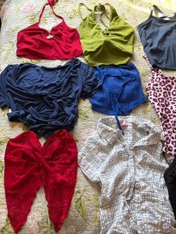 Small/Xs women’s shirts/body suits