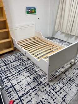 Free kids bed. With mattress