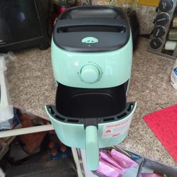 AIR FRYER