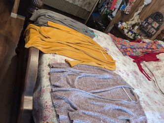 3 Woman Sweatshirt