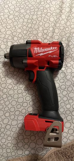 MILWAUKEE 1/2 Mid Torque Impact