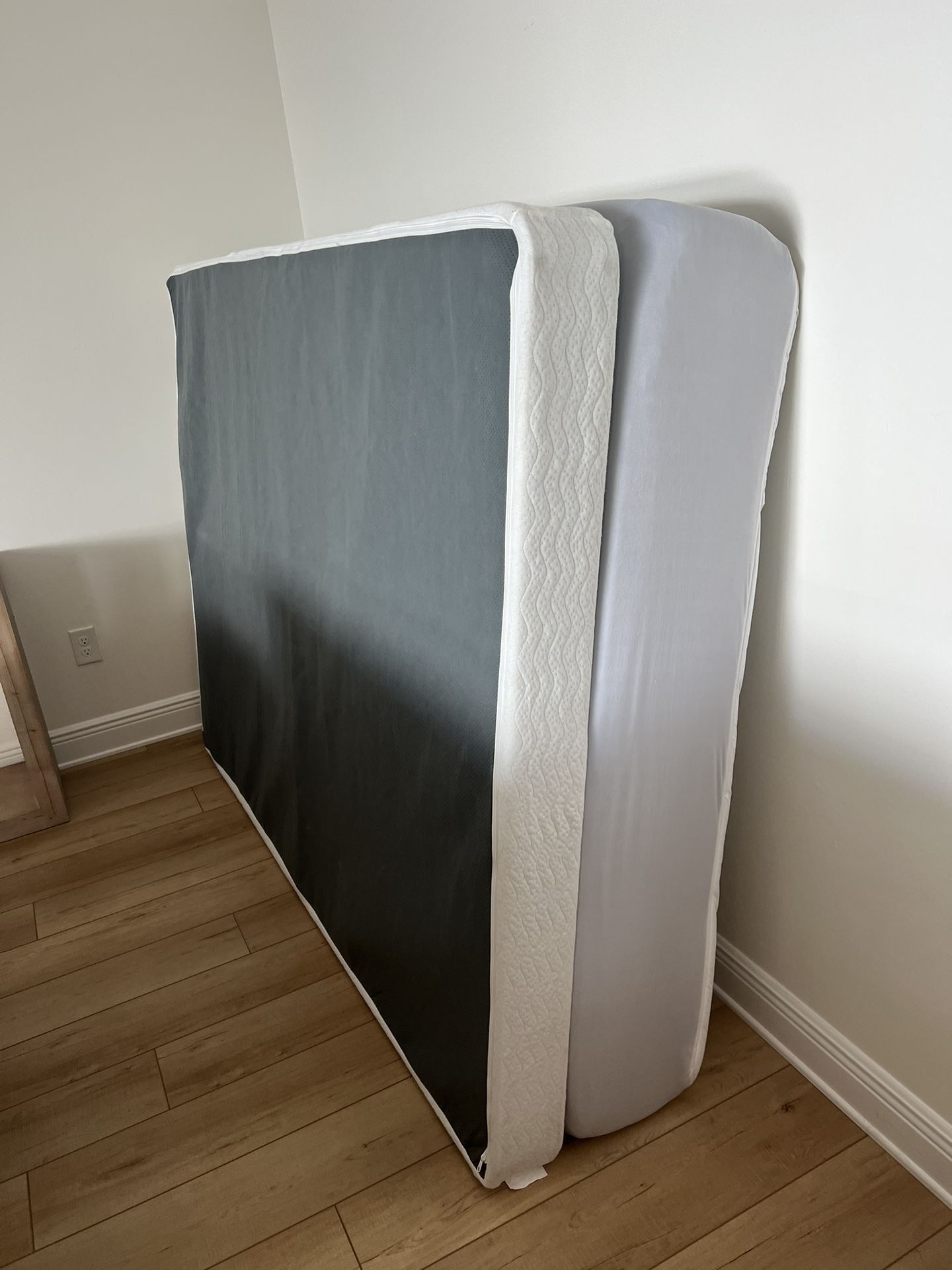 Queen Mattress & Box Spring