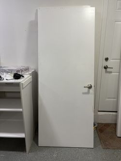 Puerta Lisa 32” X 80” 