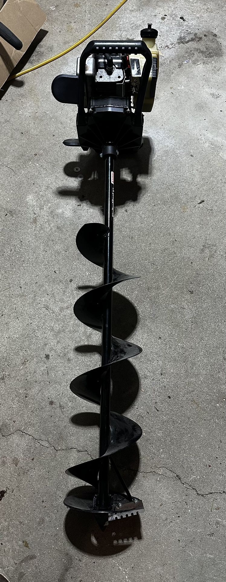 Ice Fishing Auger Works Good