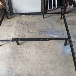 King queen or full size metal bed railings like new. It's adjustable