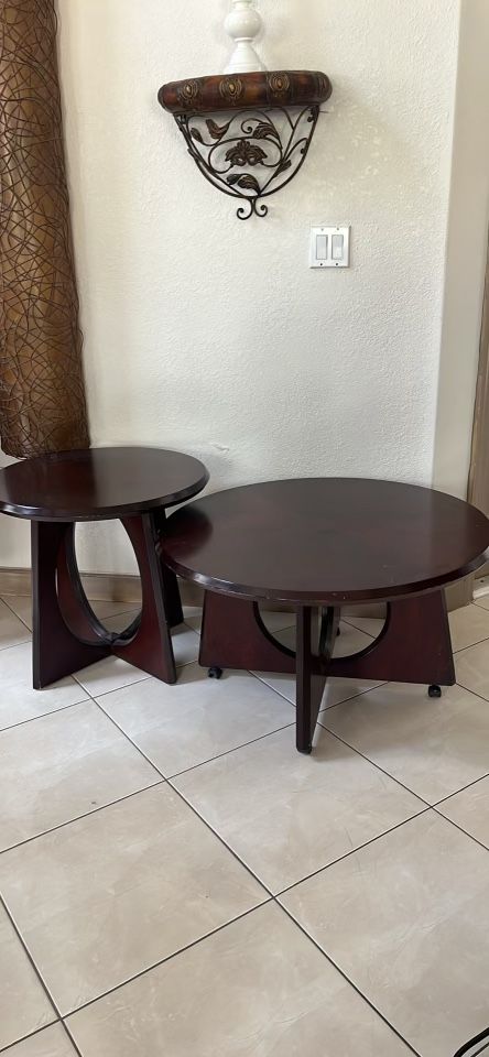 Round End And Center Tables With Wheels