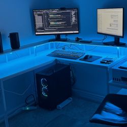 High-Performance Desktop Computer Setup- Ready to Go!