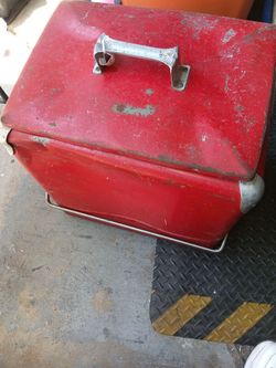 Vintage ice chest like the coca cola ones