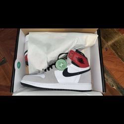 Jordan 1 Light Smoke Grey 