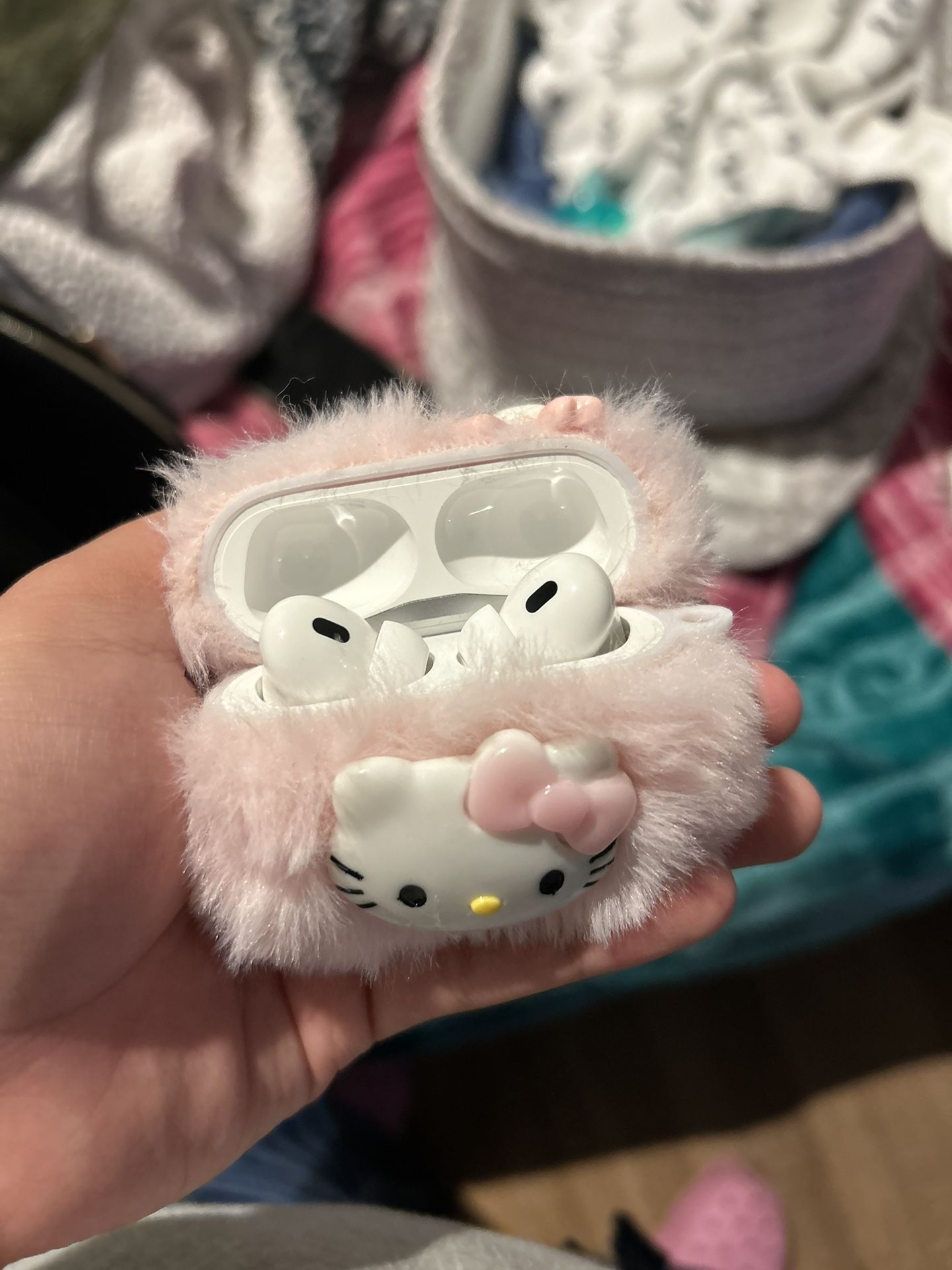 Hello Kitty AirPods Pro Case